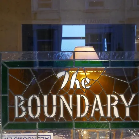 The Boundary Couette-café 3*